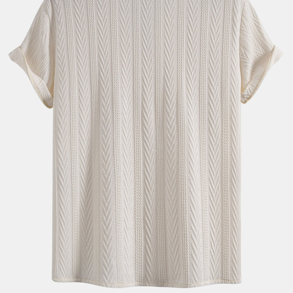 Camisa cubana de jacquard texturizado y pantalones de pierna recta con textura arrugada