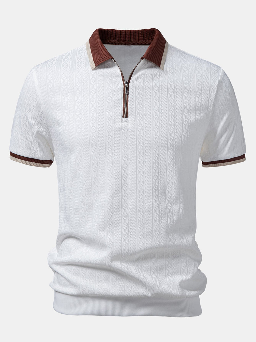 Polo de punto con cremallera y ribete en contraste con textura y pantalones ajustados de corte cónico
