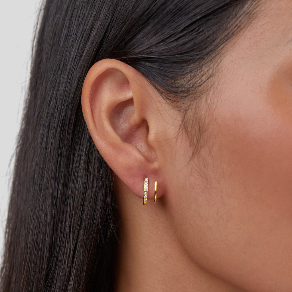 Pendientes de aro dorados 18K con cristales